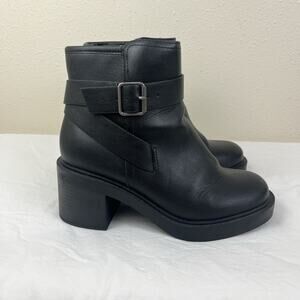 Torrid Ankle Strap Heeled Boots 7 WW Wide Black Faux Leather Moto Biker Chunky